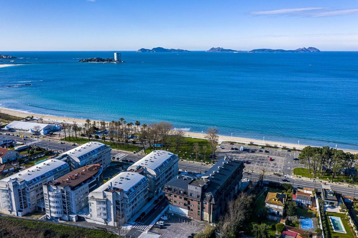 Samil Apartment, primera línea de playa con Wifi y Garaje Vigo Exterior foto