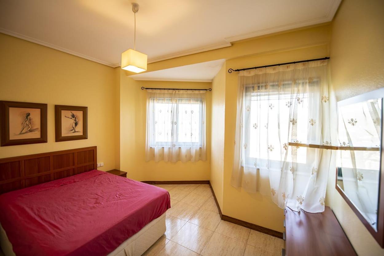 Samil Apartment, primera línea de playa con Wifi y Garaje Vigo Exterior foto